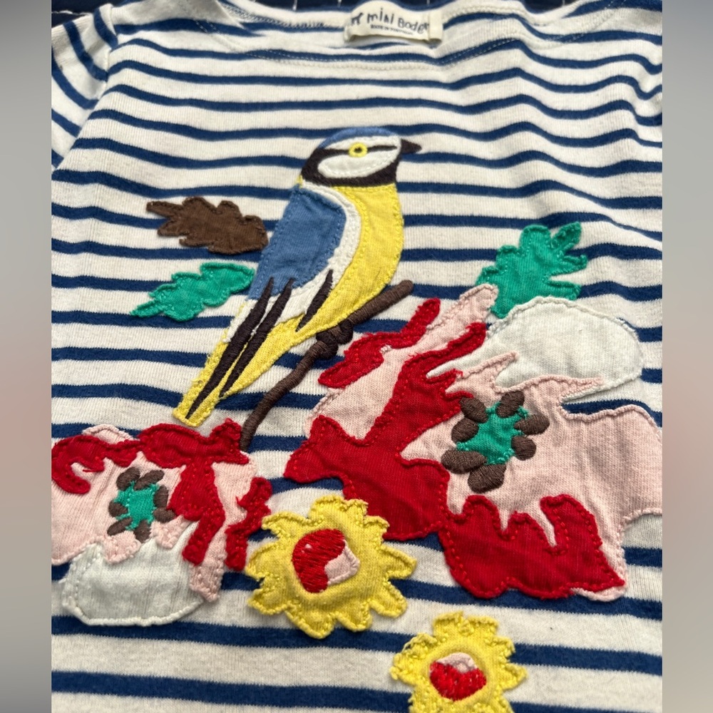 Mini Boden striped 3/4 sleeve shirt with applique bird and flowers size 5-6 - Picture 2 of 5